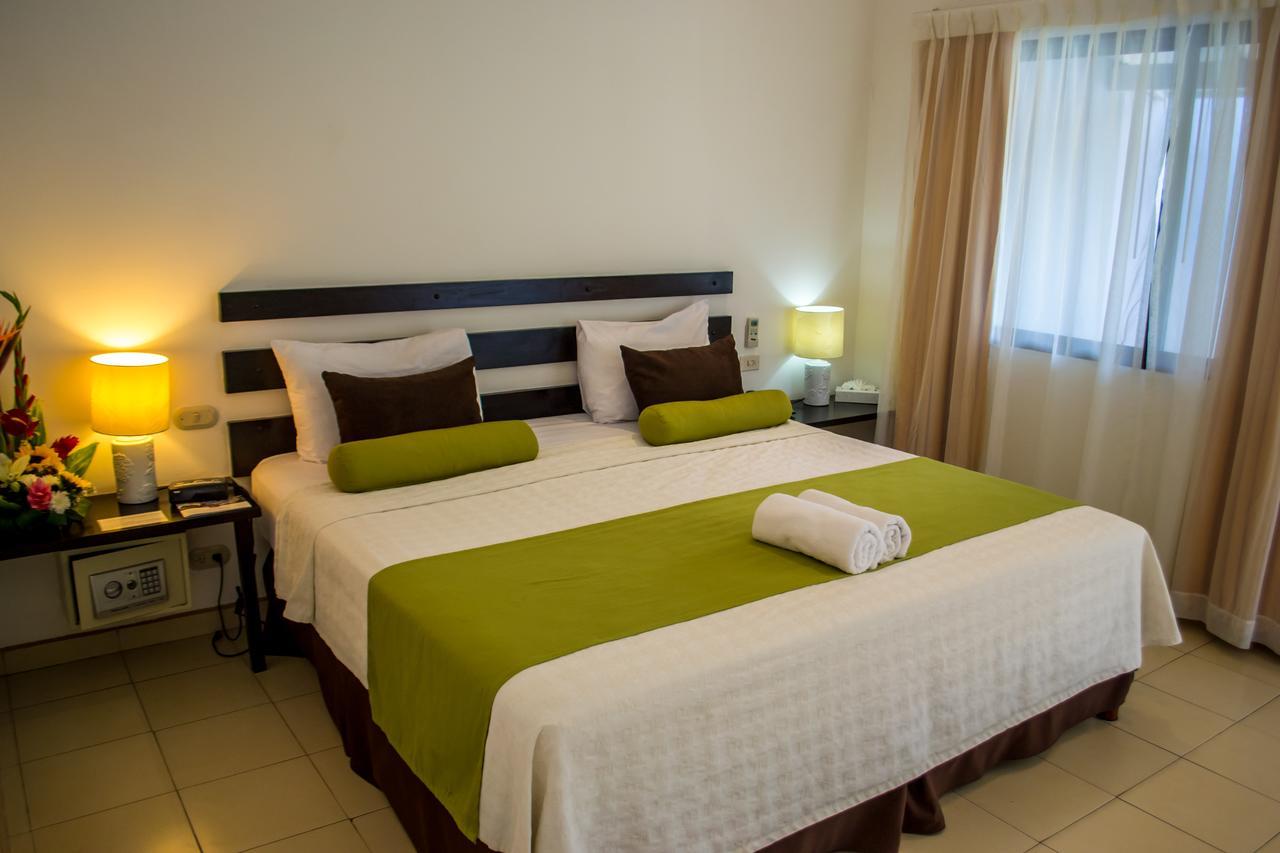 Seis Playas Hotel Тамариндо Экстерьер фото