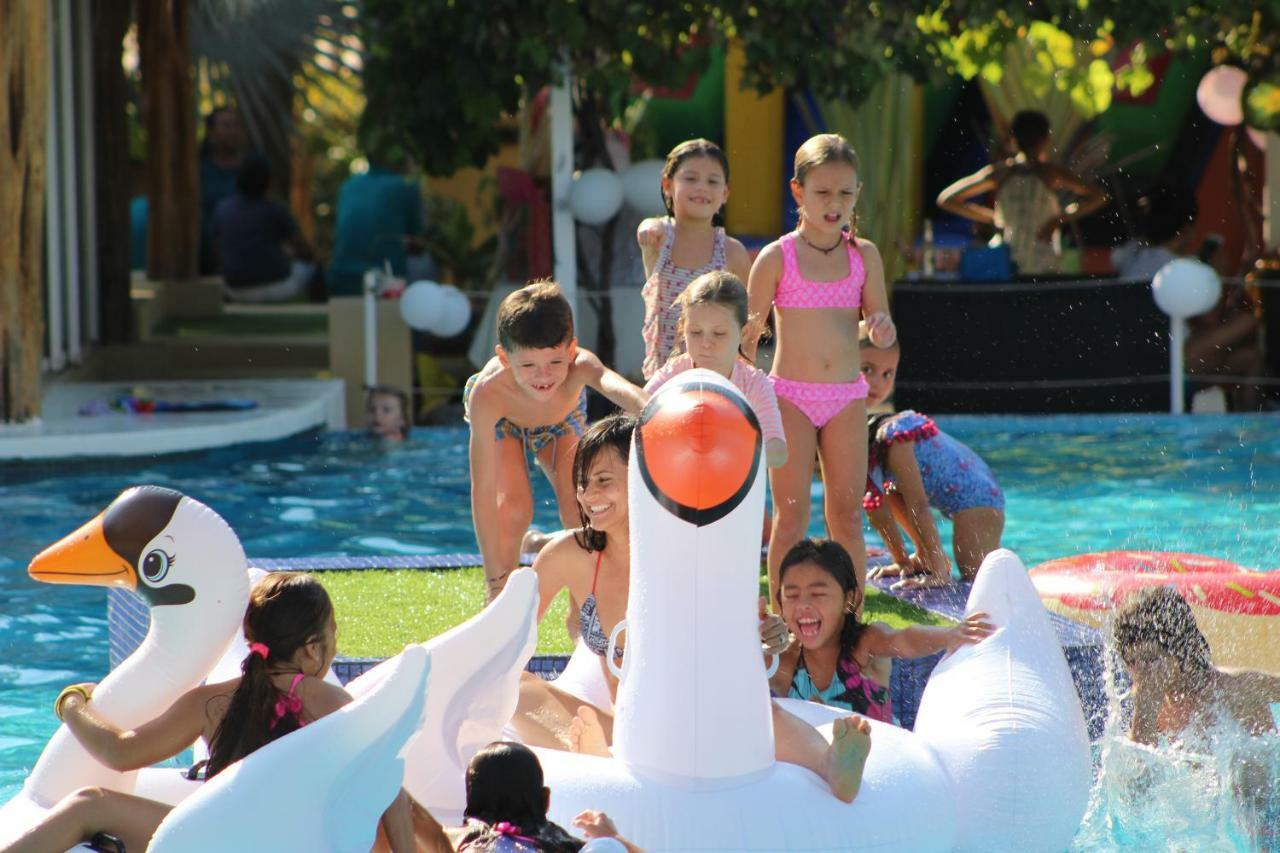 Seis Playas Hotel Тамариндо Экстерьер фото